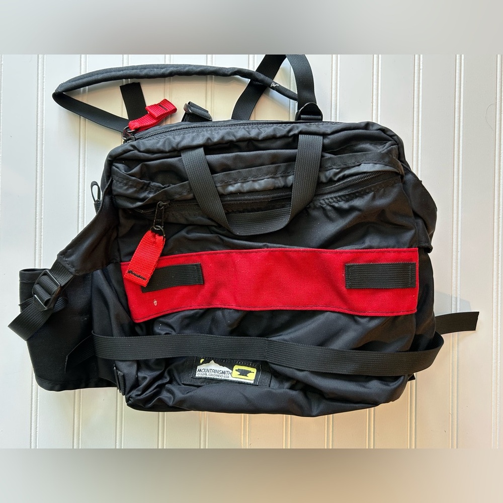 Mountainsmith Bag Black Red Men's Fanny Pack Tour Shoulder Travel Outdoor Hike